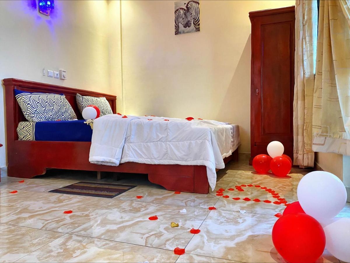 Glory Palace Hotel Cotonou Ngoại thất bức ảnh